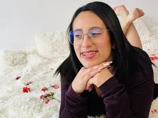 Offline NatalieHarris on Streamate