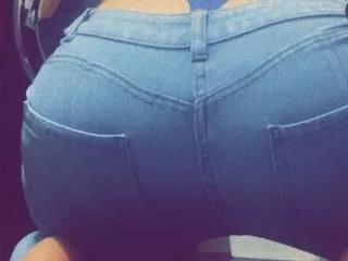 Naughtybarbie1988 on Streamate 