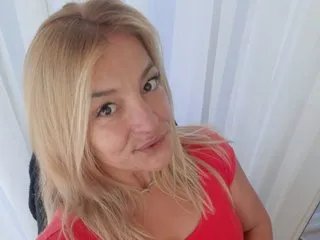 queenfeetMaria from Streamate