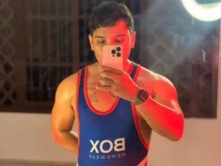 Admire 25 years old RaymondMorri from Streamate RaymondMorri from Streamate