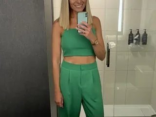 RebeccaXoXo from Streamate