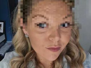 Robyn99 on Streamate 