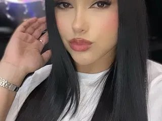 Offline SaharaLyn on Streamate