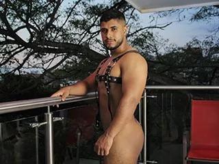 Santiago_huntt on Streamate 