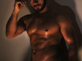 Santiago_huntt on Streamate 