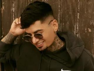 Offline Sergio27 on Streamate