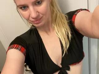 sexysandy99 on Streamate 