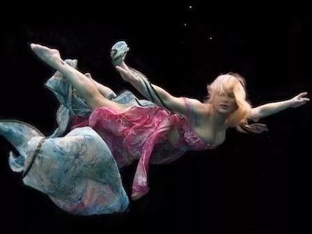 Offline SexySasha on Streamate