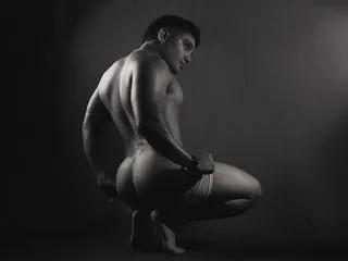 Offline SteveBunny on Streamate