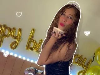 Offline SuxxxyKm on Streamate