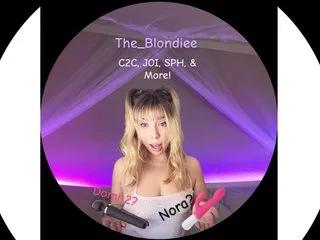 Admire sexy stripper The_Blondiee The_Blondiee from Streamate