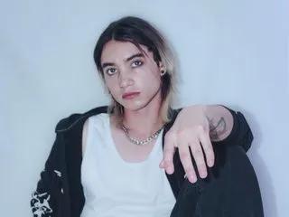 Hot Xzerox wants you to fuck his body now xzerox from Streamate