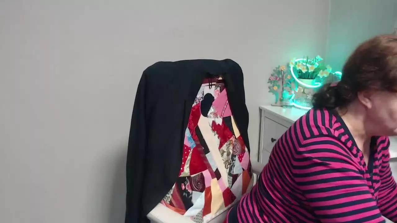 AdeleeModel on Streamray 