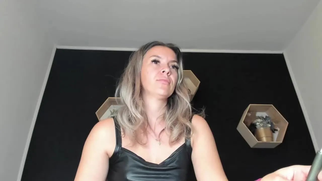 Offline AlesysS on Streamray