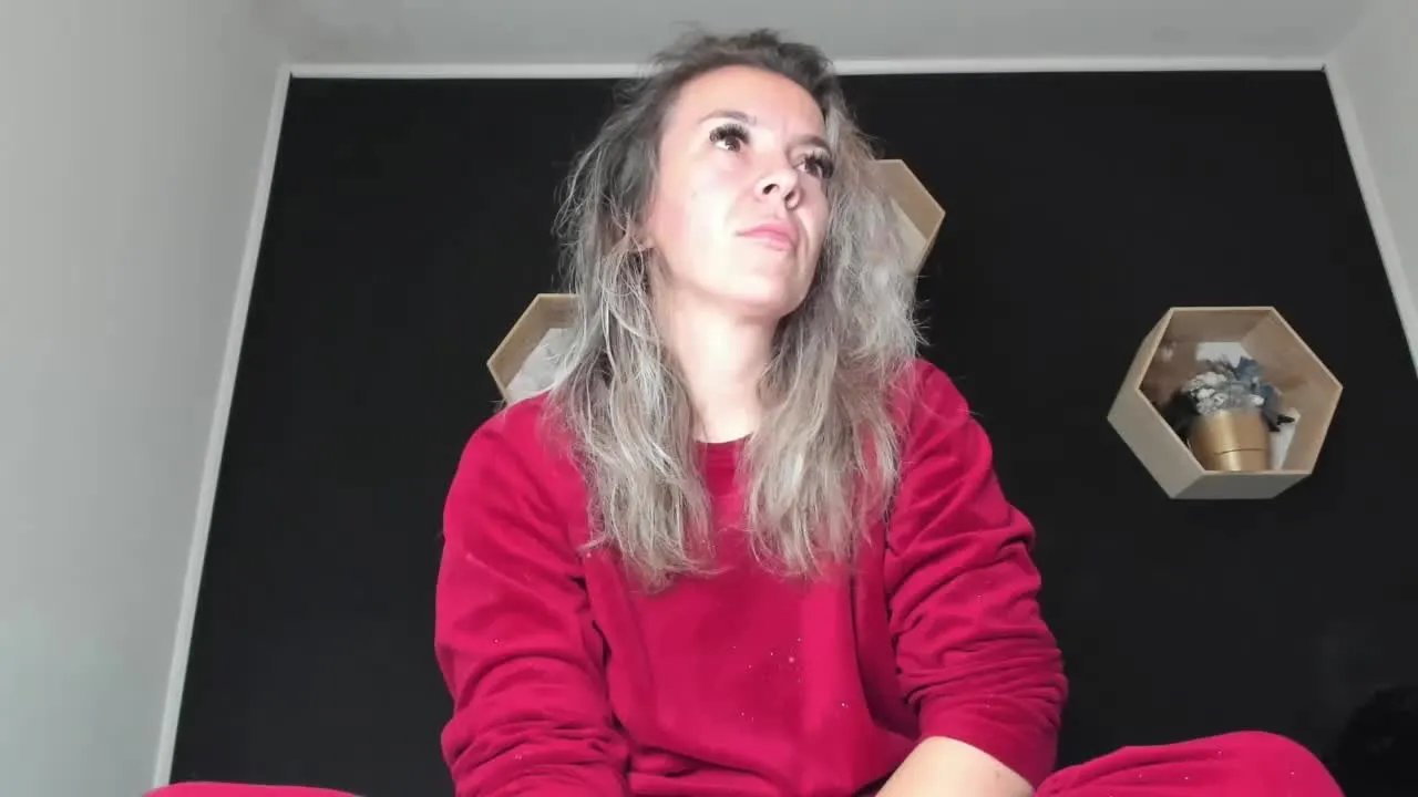 Offline AlesysS on Streamray