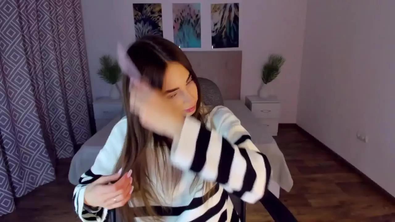 AliceAzalea on Streamray 
