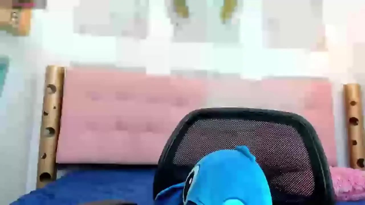 Offline alondra_connor on Streamray