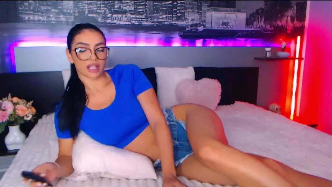 Freechat AmaliaR on Streamray