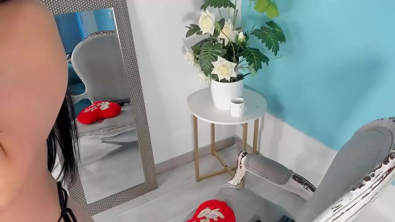 Offline AmaraJhonson on Streamray