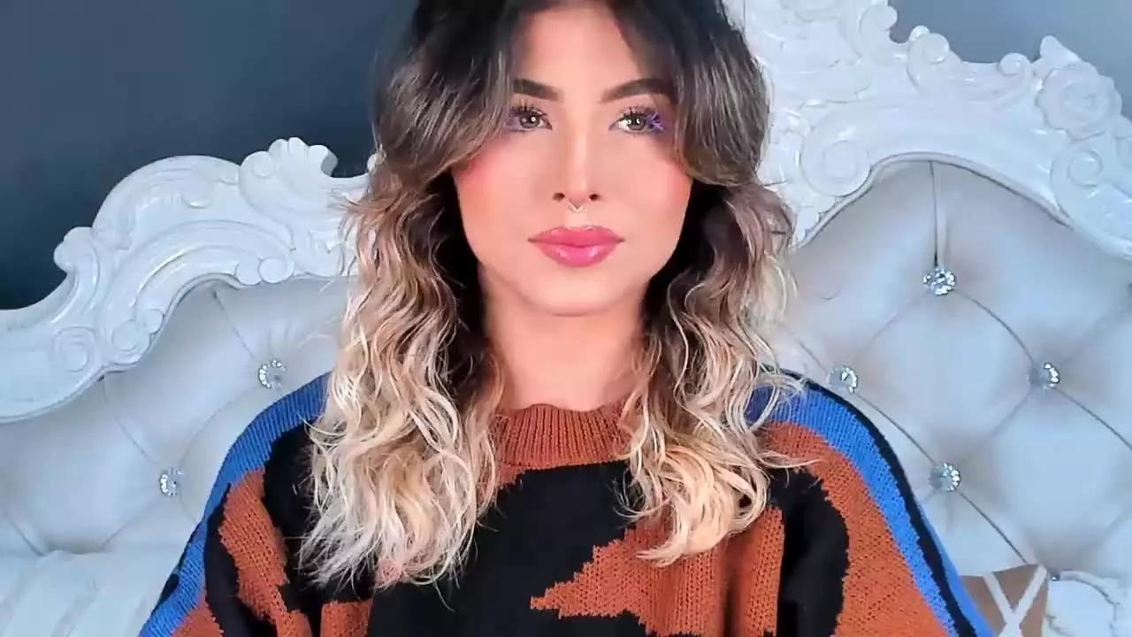 AmberBrooks on Streamray 