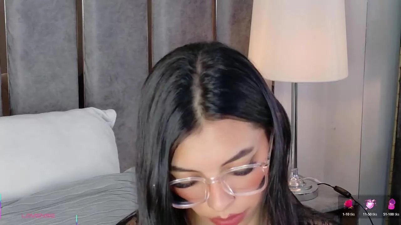 Offline AmberGrey on Streamray