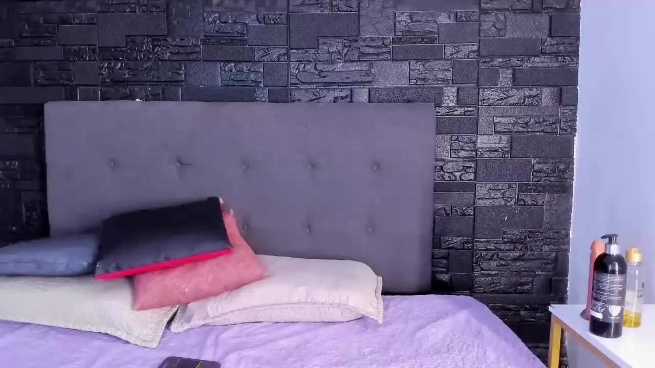 AnabellaBigBoobs on Streamray 