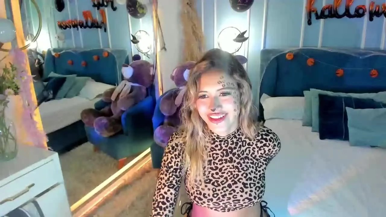 Offline AriLove on Streamray