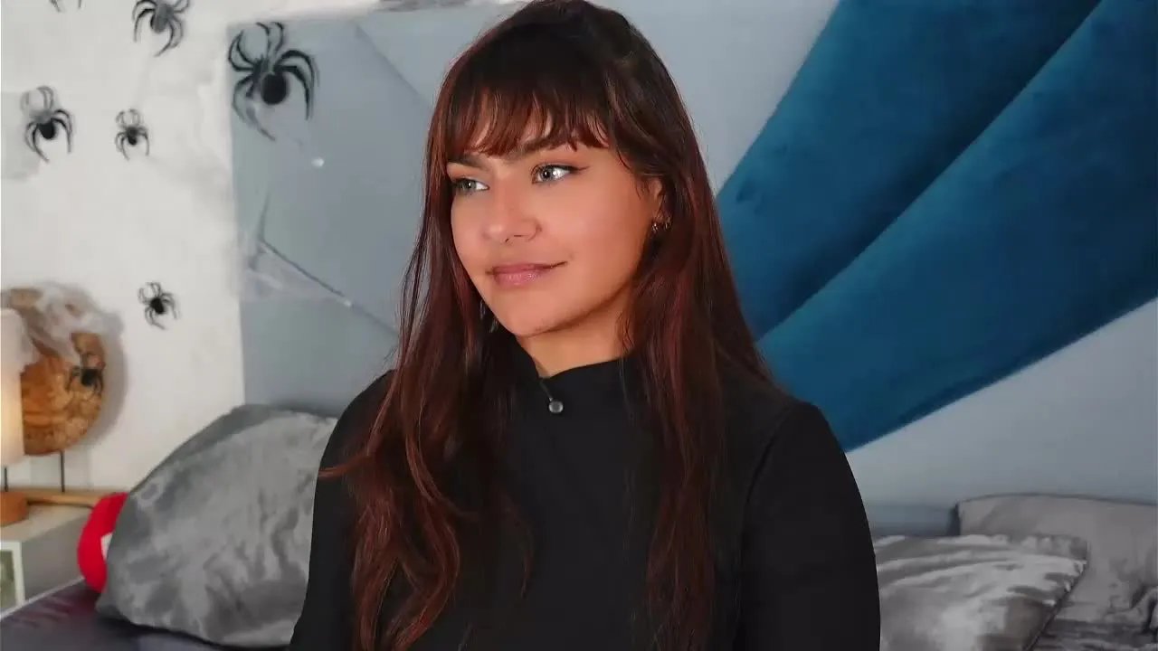 Offline AshiaEkta on Streamray