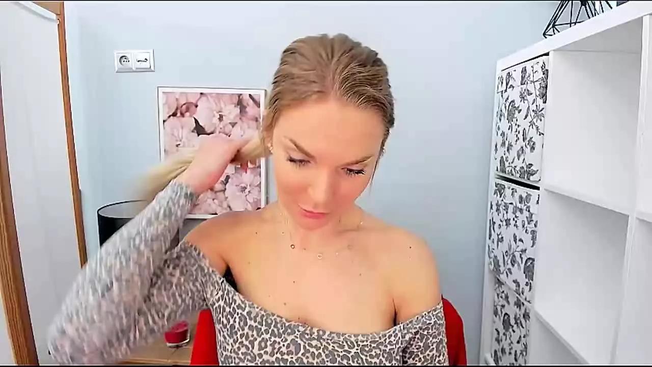 AulloraAmazing on Streamray 