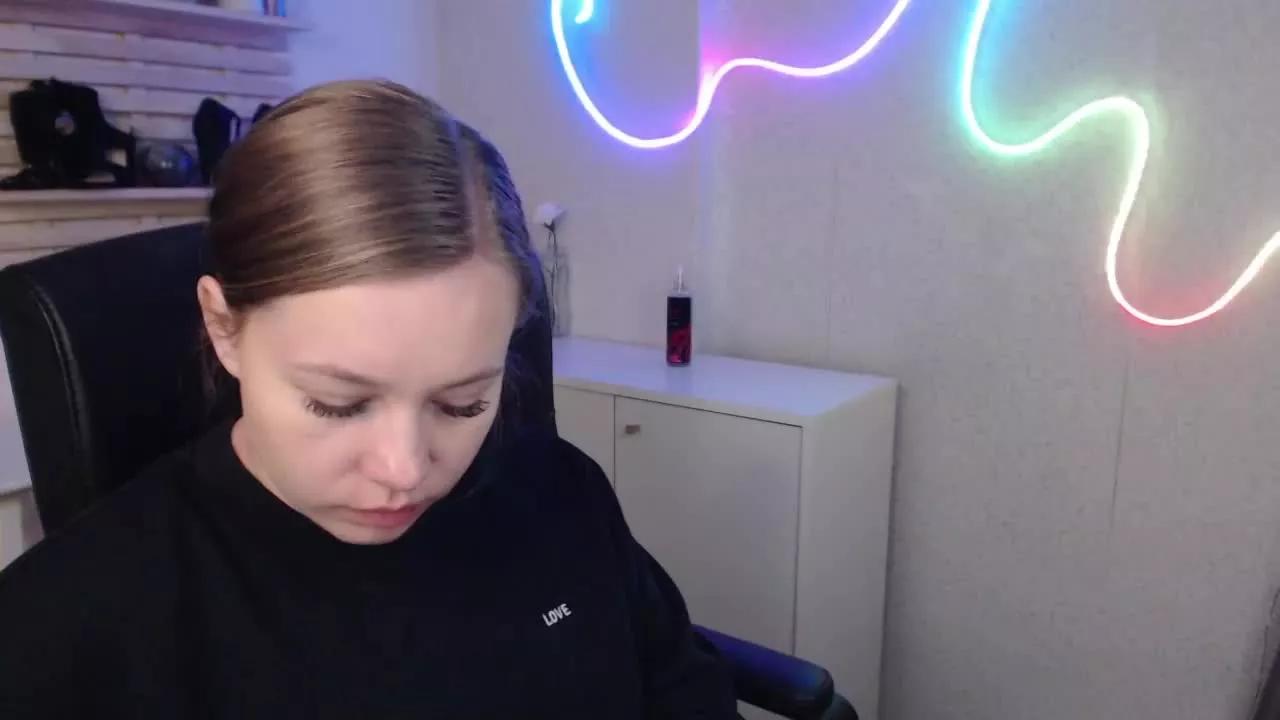 bambiHOLLY on Streamray 