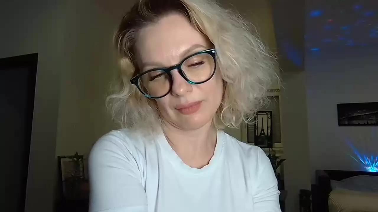 beautifulkollettee on Streamray 
