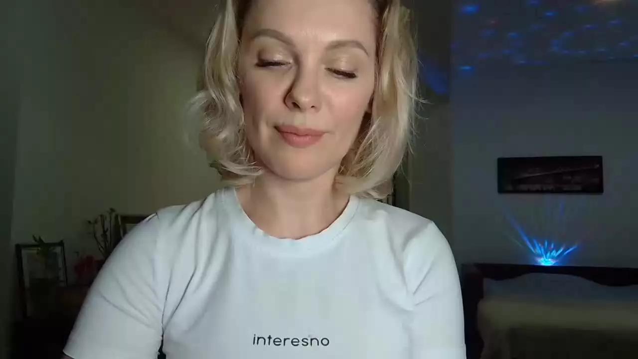 beautifulkollettee on Streamray 