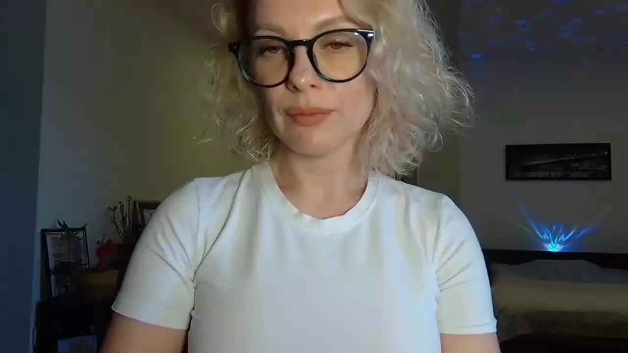 beautifulkollettee on Streamray 