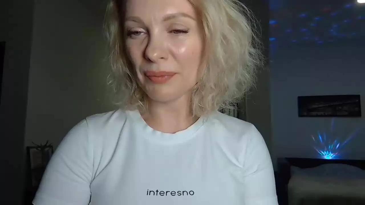 beautifulkollettee on Streamray 