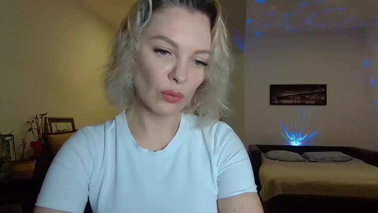 beautifulkollettee on Streamray 