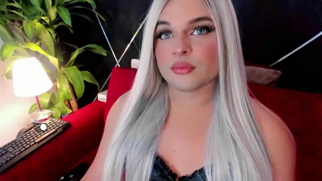 BellaBlackMendoza on Streamray