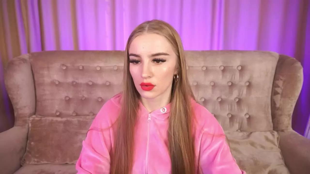 BlondyLuxi on Streamray 
