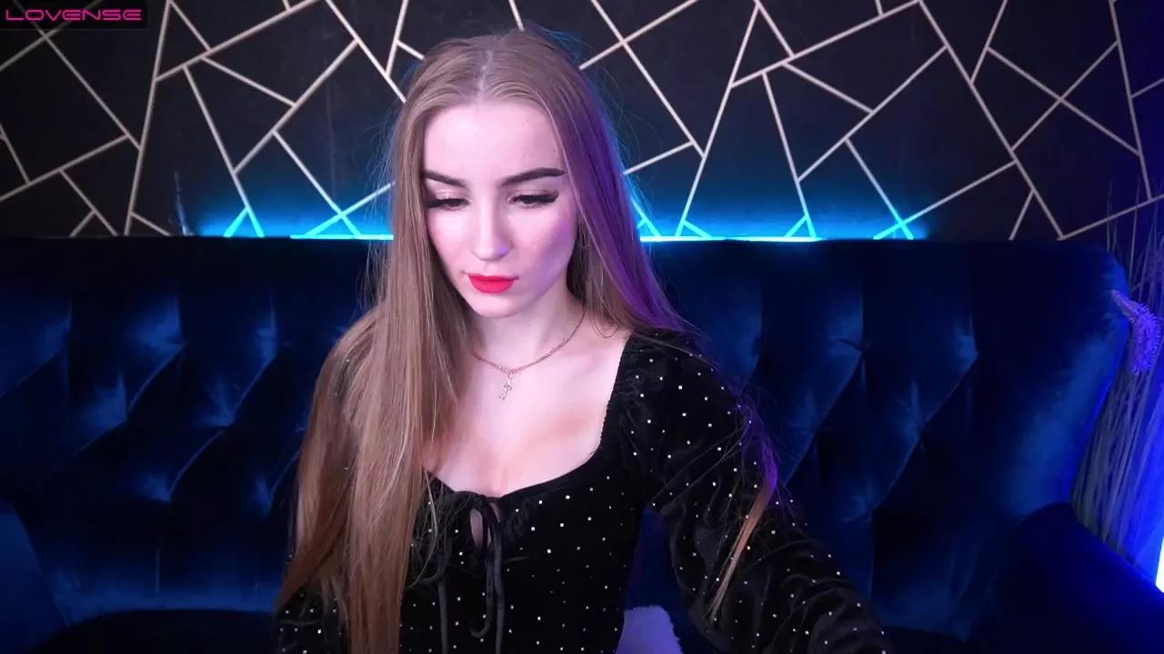 BlondyLuxi on Streamray 
