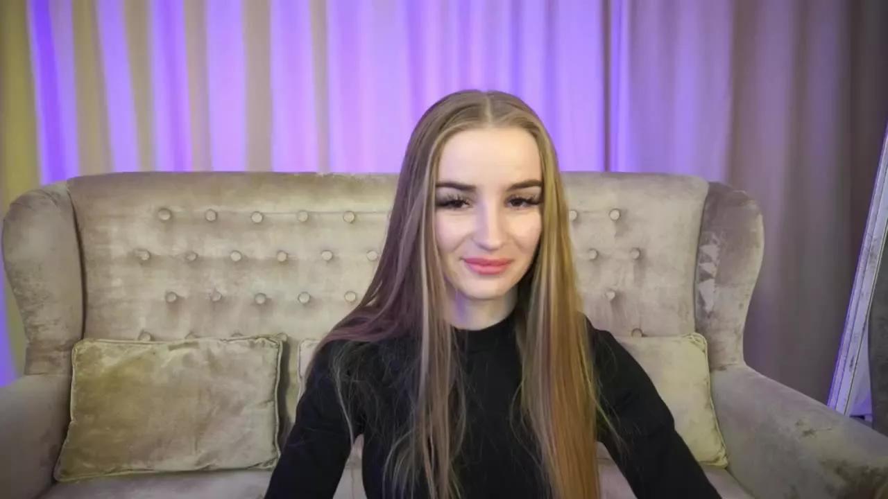 BlondyLuxi on Streamray 