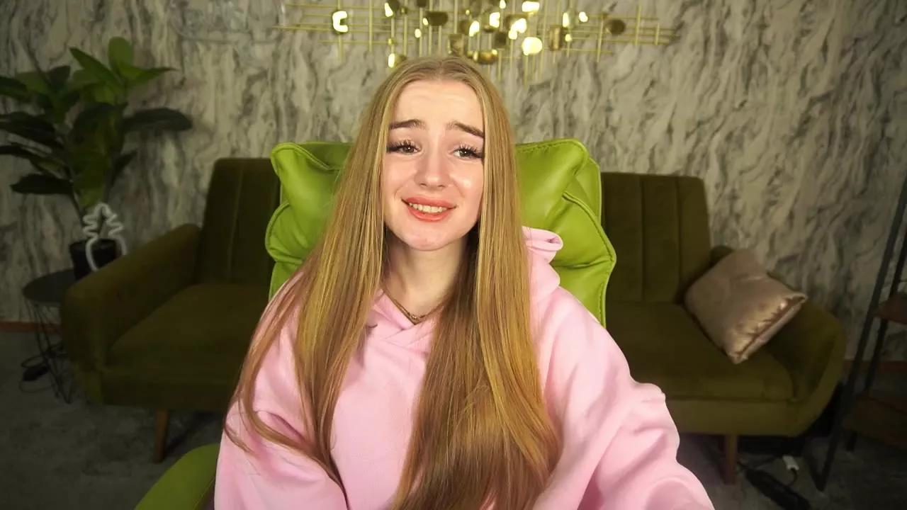 BlondyLuxi on Streamray 