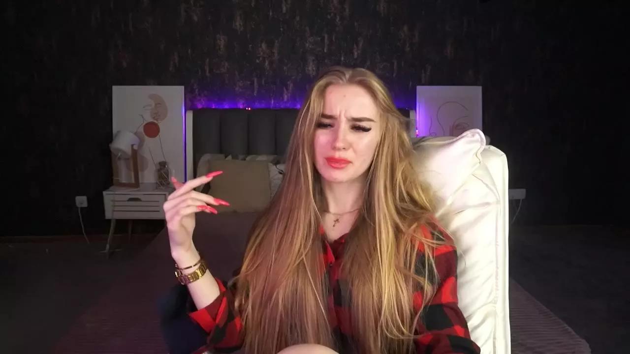 BlondyLuxi on Streamray 