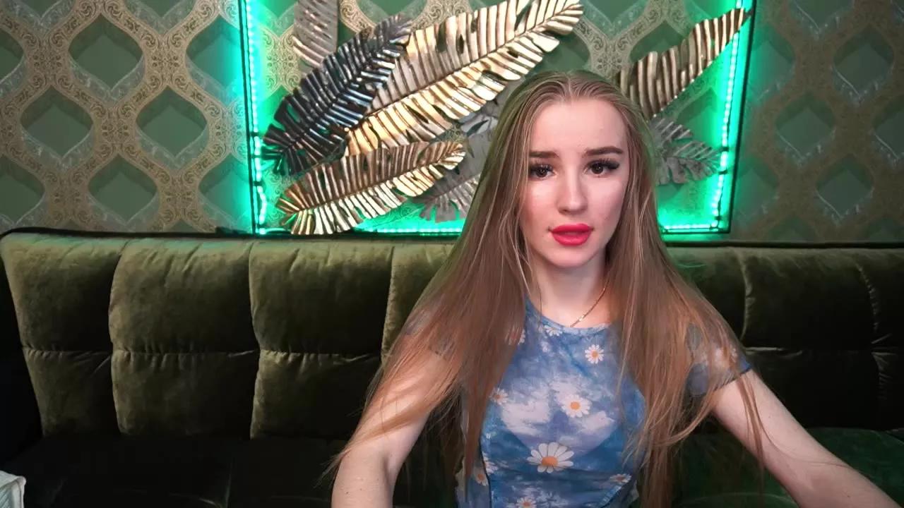 BlondyLuxi on Streamray 