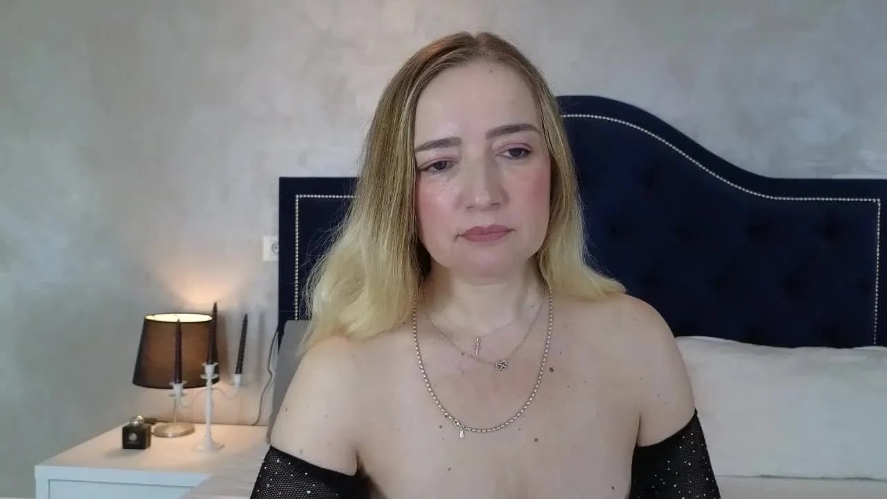 Offline Blue_Angel_Sweet on Streamray