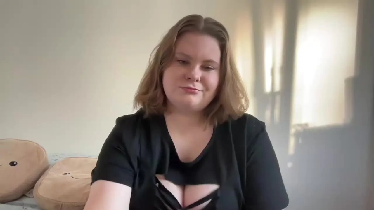 Freechat BriannaCute on Streamray