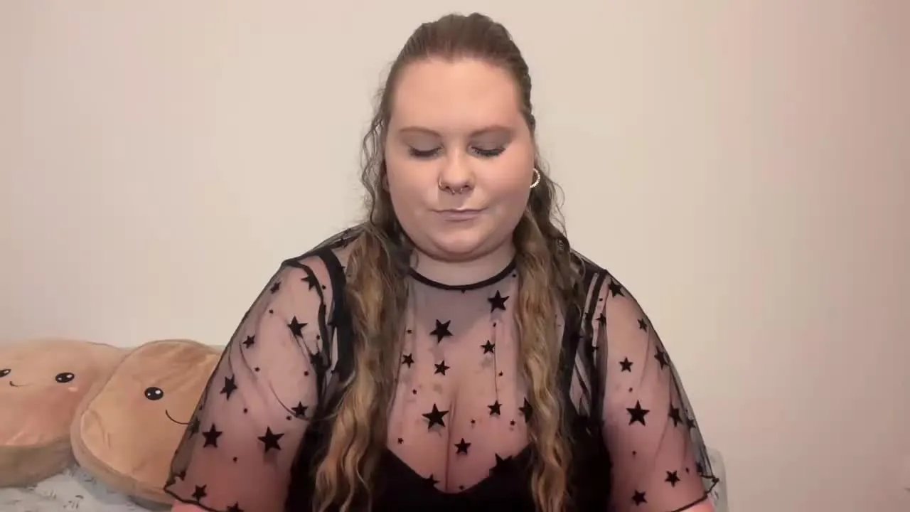 Freechat BriannaCute on Streamray