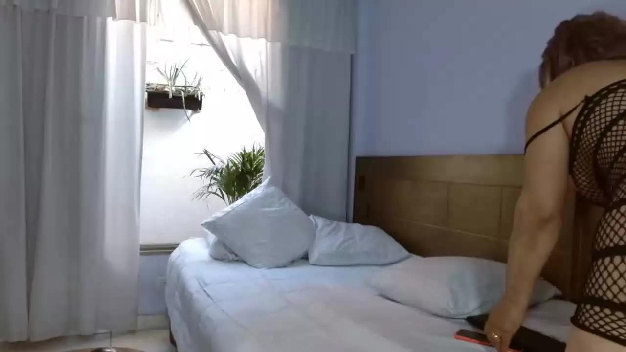 Brigitee on Streamray 