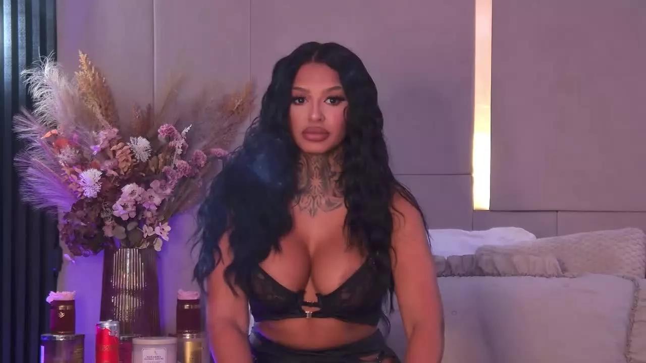 CherrieMadison on Streamray 