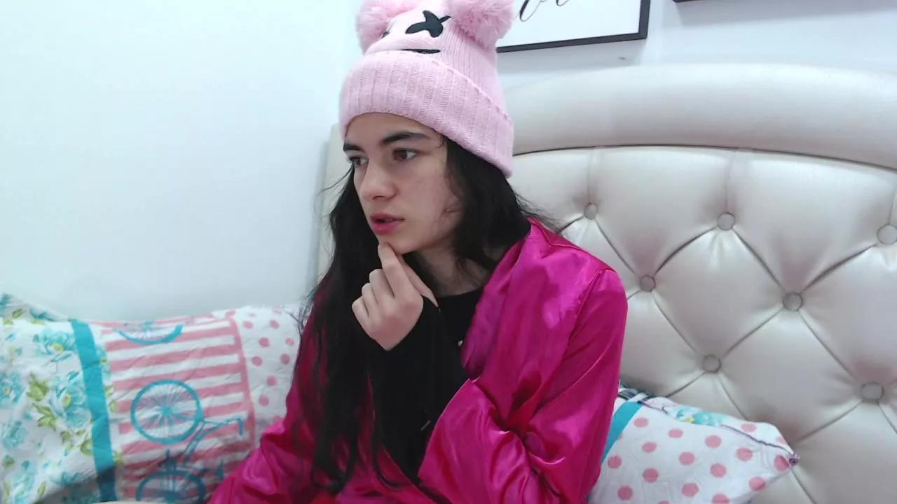 DafneCute on Streamray 