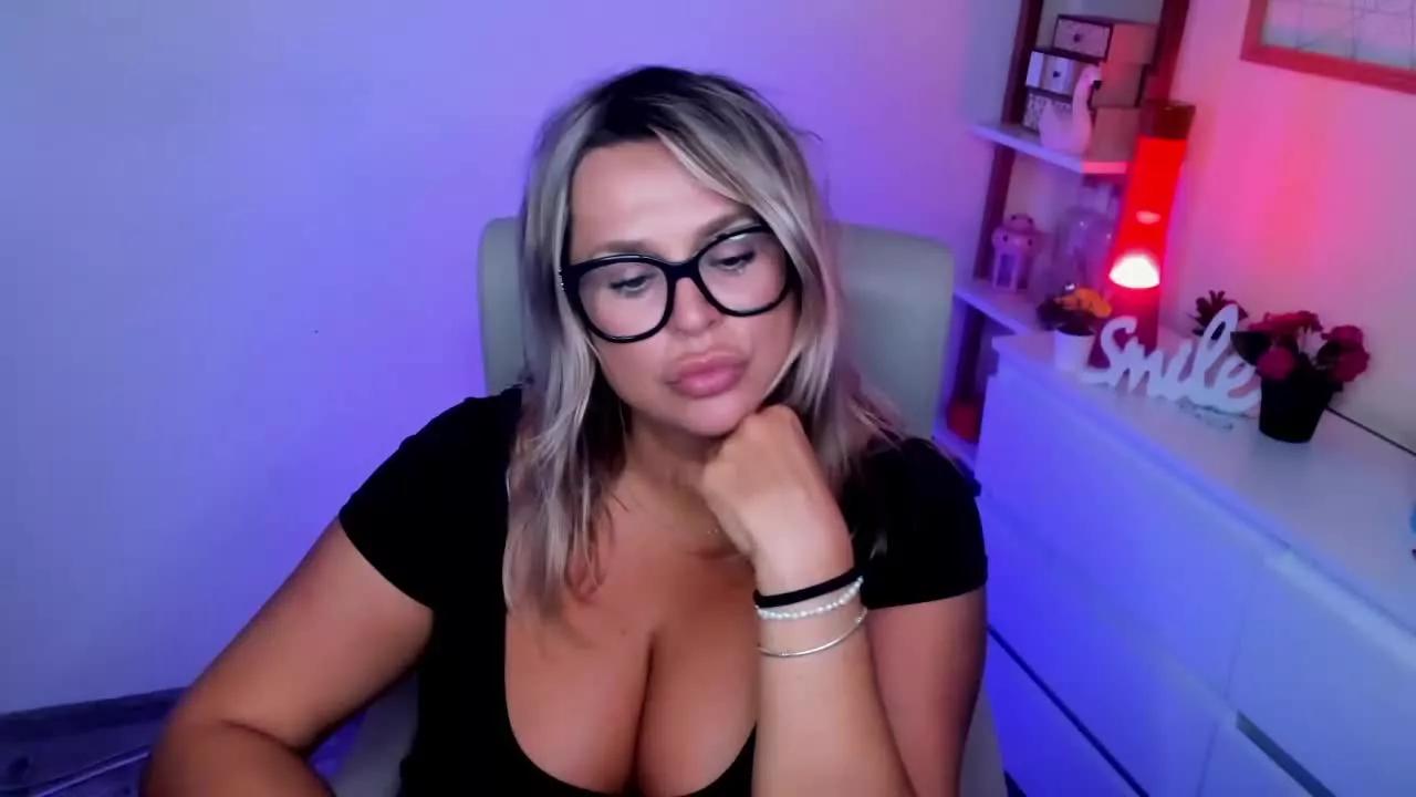 DianaTease on Streamray 