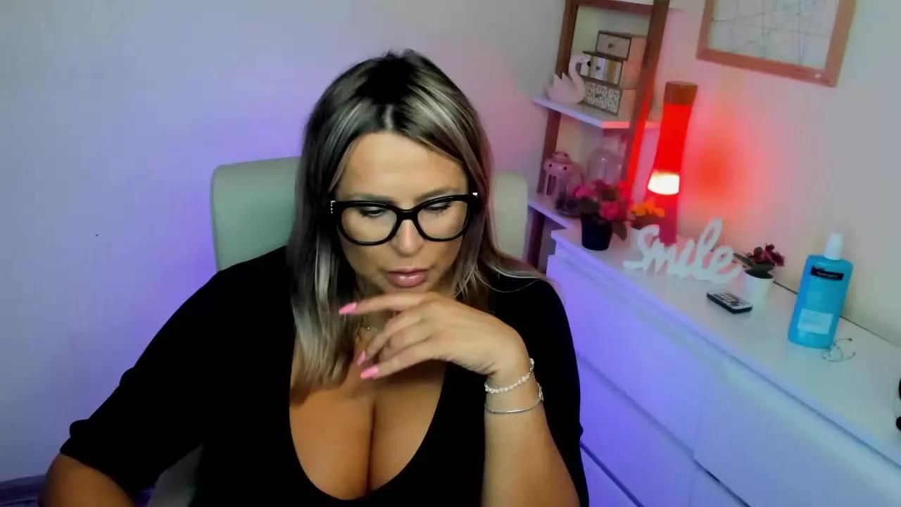 DianaTease on Streamray 